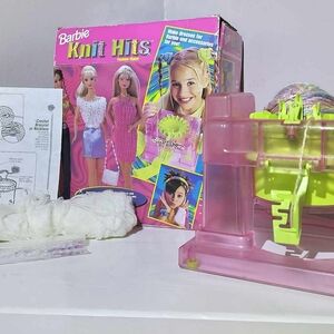 Vintage 1998 Mattel Barbie Knit Hits Fashion Maker Makes Fashions